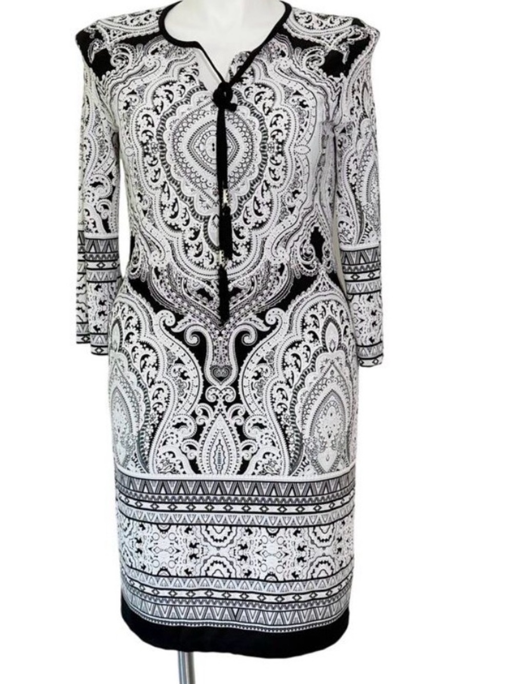 Sandra Darren textured baroque print sheath dress 3/4 sleeves black white medium
